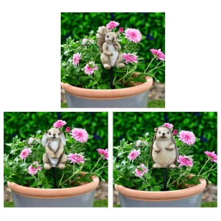 B&M Carved Wood Effect Garden Plant Pot Stick - Hedgehog - Image 2